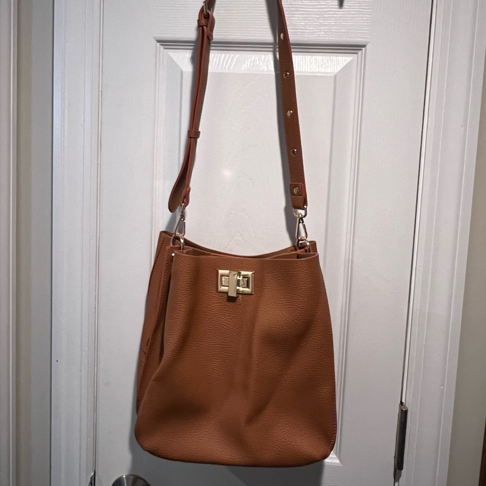 Lulu’s Messenger Bag